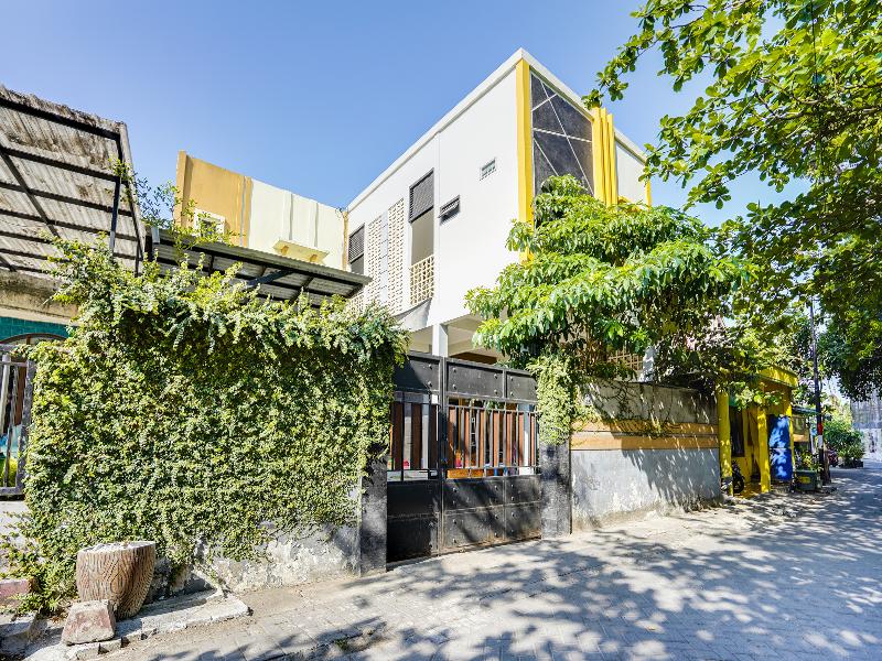Spot On 91745 Rumah Kost Gresik Syariah - Genel