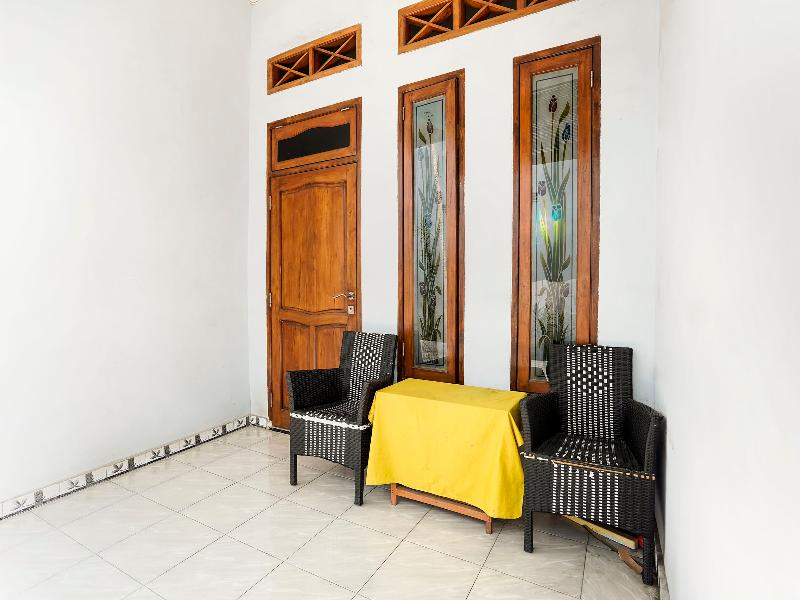 Spot On 91747 Gamping Homestay Syariah - Lobi