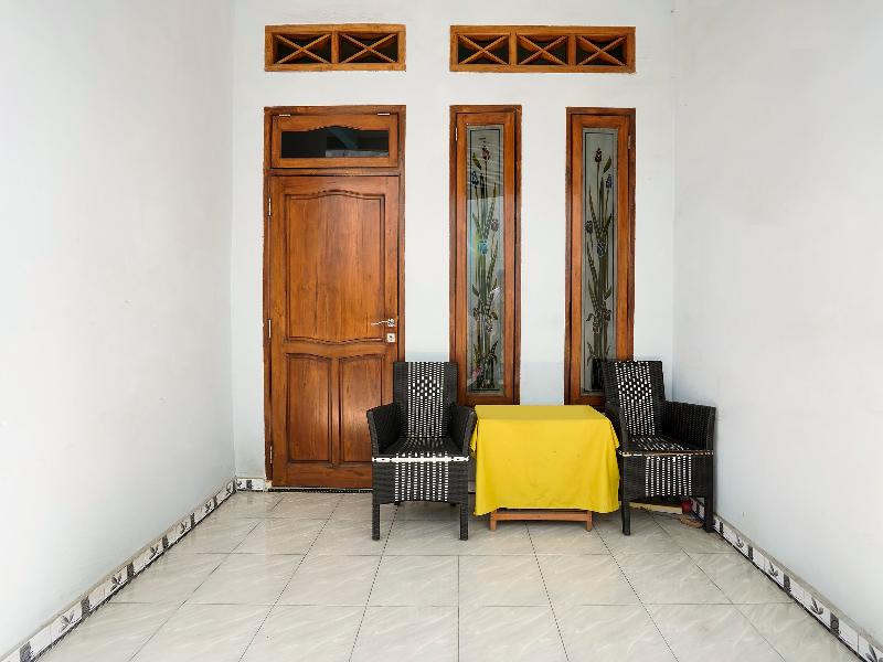Spot On 91747 Gamping Homestay Syariah - Lobi
