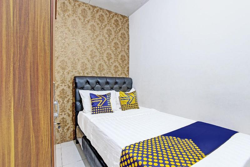 Spot On 91521 Mayong Guesthouse - Oda