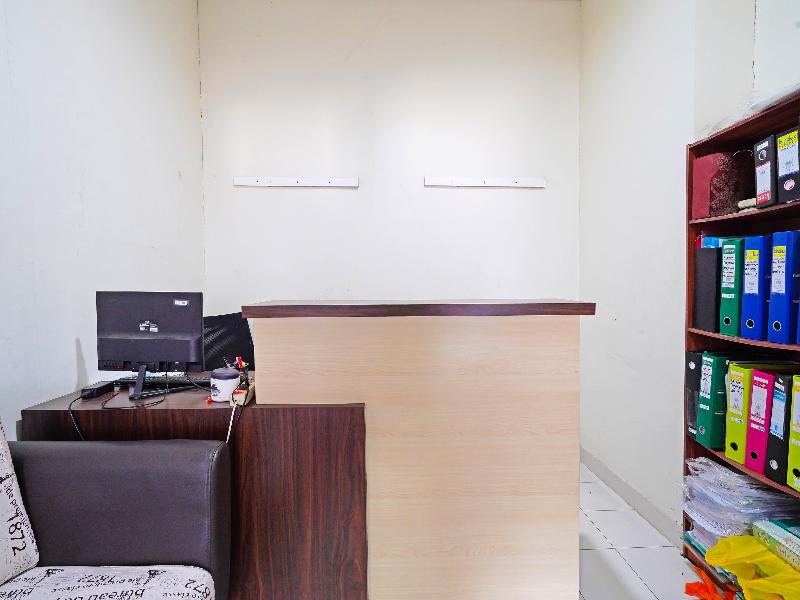 Super OYO CollectionO 91566 Easton Park Jatinangor - Lobi