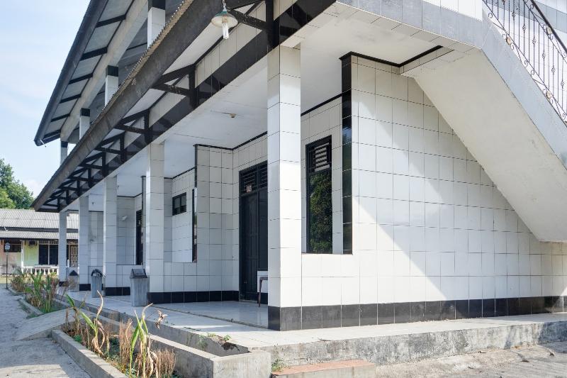 Spot On 91797 Mutiara Guest House - Genel