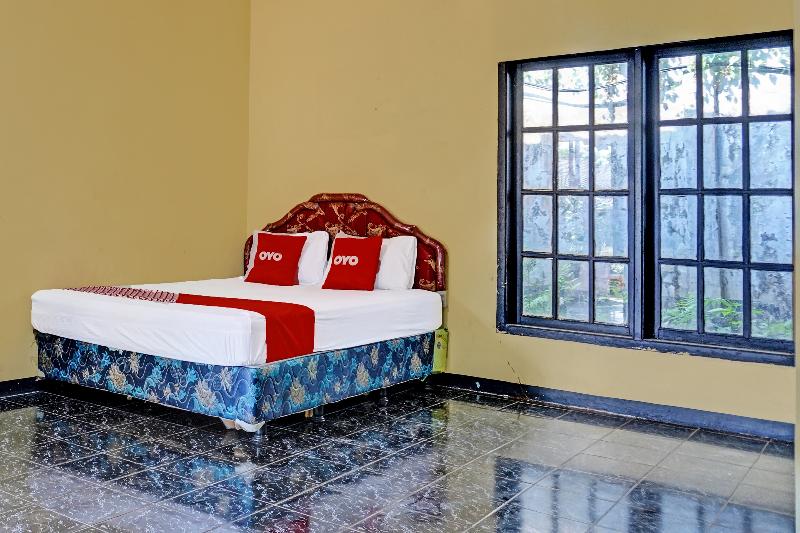 Oyo 91798 Hotel Grand Mutiara - Oda