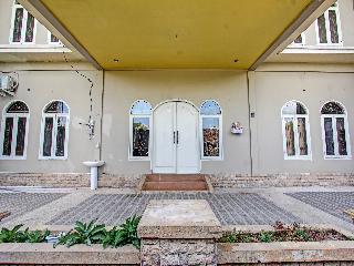Oyo 91739 Ayu Bypass Mansion otel fotoğrafı