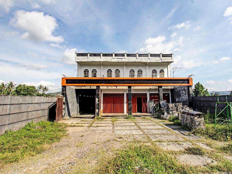 Oyo 91739 Ayu Bypass Mansion - Genel