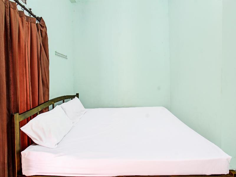 Spot On 91771 Homestay Bang Haji - Oda