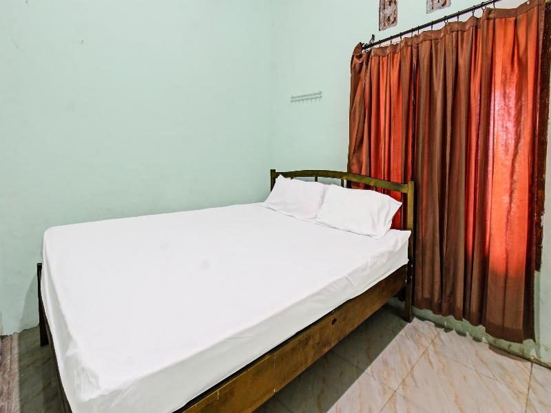 Spot On 91771 Homestay Bang Haji - Oda
