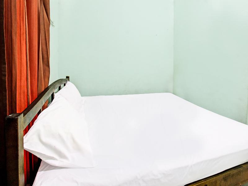 Spot On 91771 Homestay Bang Haji - Oda