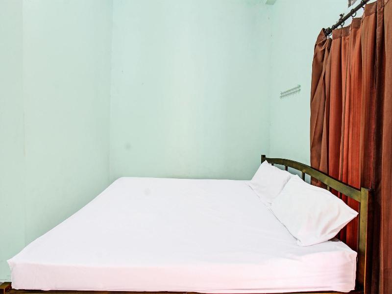 Spot On 91771 Homestay Bang Haji - Oda