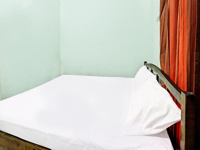 Spot On 91771 Homestay Bang Haji - Oda