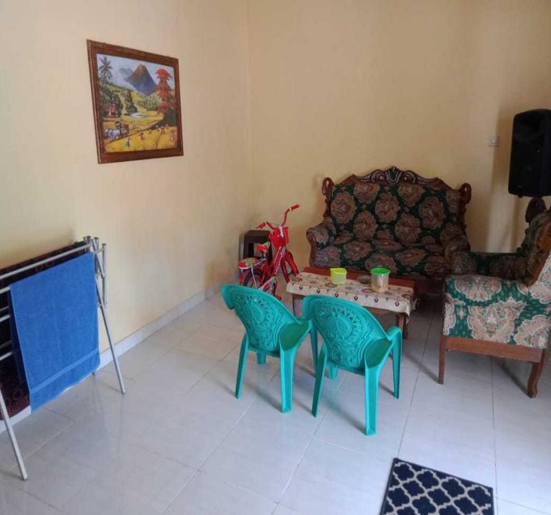Express O 91371 Wisma Nadira - Lobi