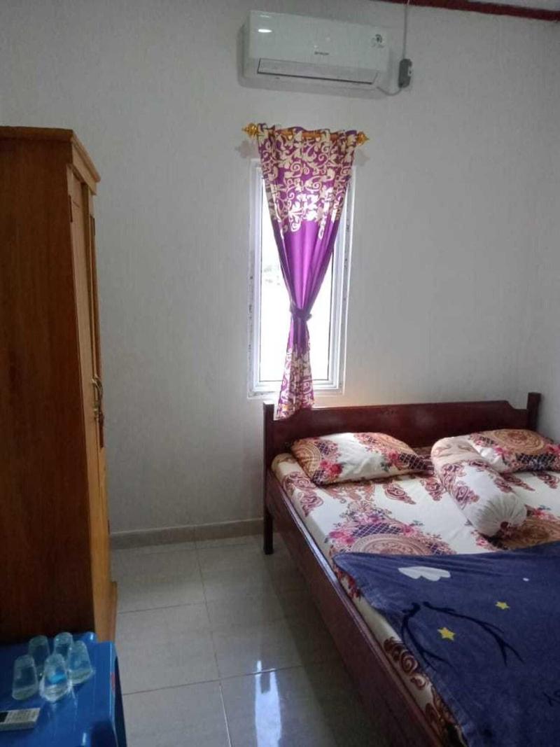 Express O 91371 Wisma Nadira - Oda