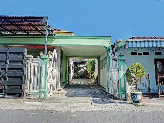 Oyo 91502 Kost Bu Lilies Syariah fotoÄŸrafÄ±