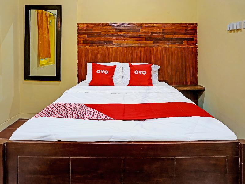Oyo 91502 Kost Bu Lilies Syariah - Oda