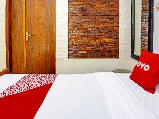 Oyo 91502 Kost Bu Lilies Syariah fotoÄŸrafÄ±