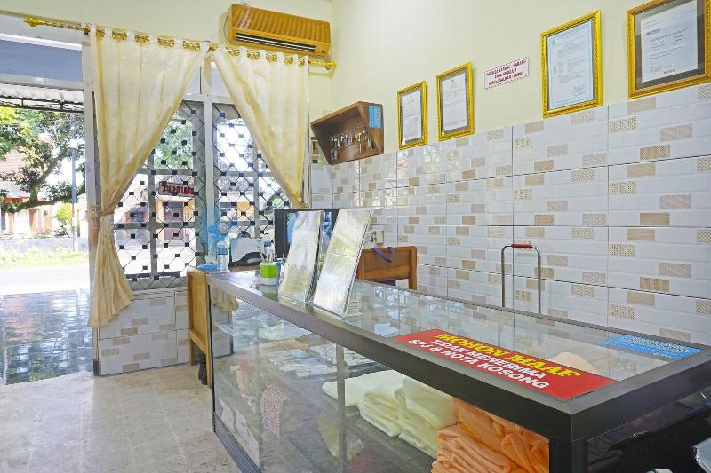 Oyo 91411 Putih Mulia Homestay Syariah - Lobi