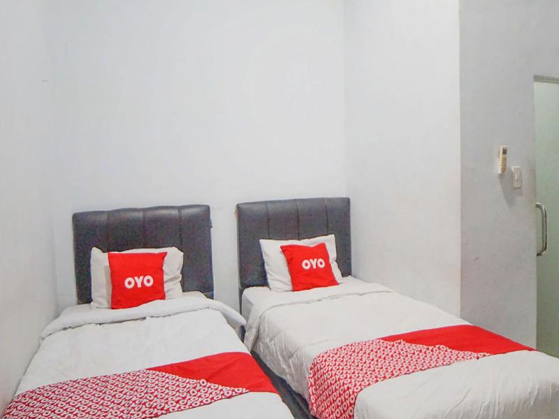 Super OYO 91627 Wika Wiki Homestay - Oda
