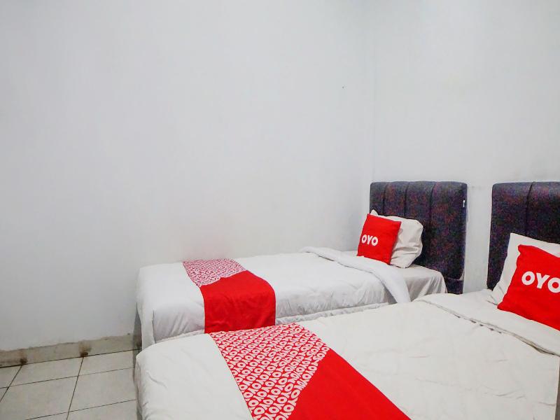 Super OYO 91627 Wika Wiki Homestay - Oda