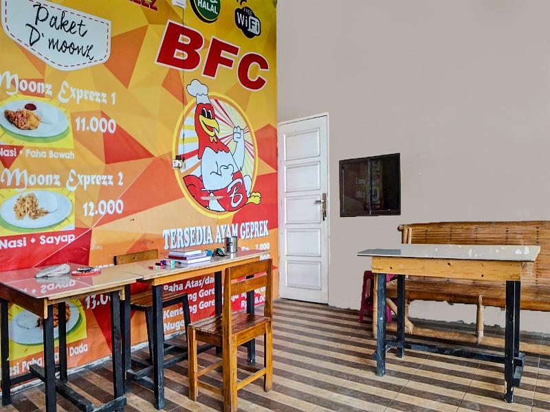 Oyo 91700 N Guesthouse - Lobi