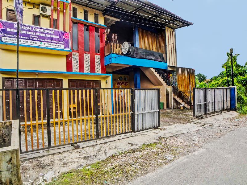Oyo 91700 N Guesthouse - Genel