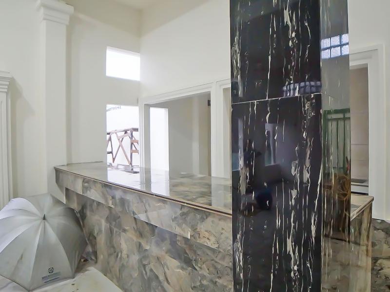Oyo 91728 Saudara Residence - Lobi