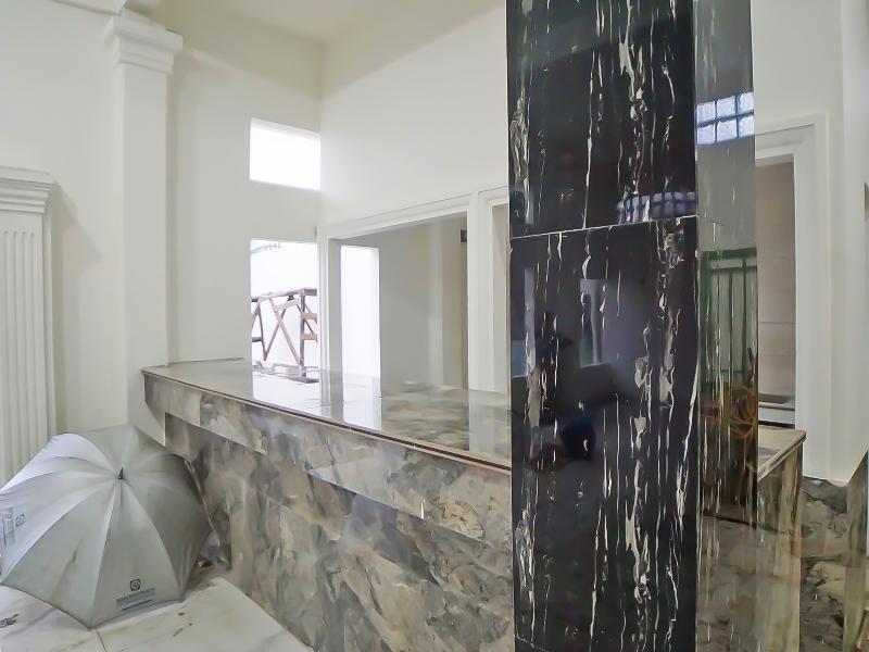 Oyo 91728 Saudara Residence - Lobi