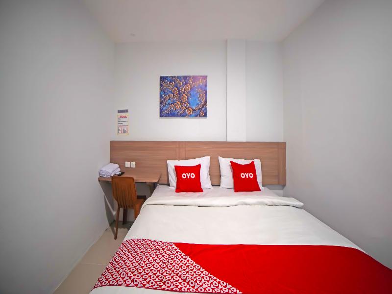 Oyo 91728 Saudara Residence - Oda