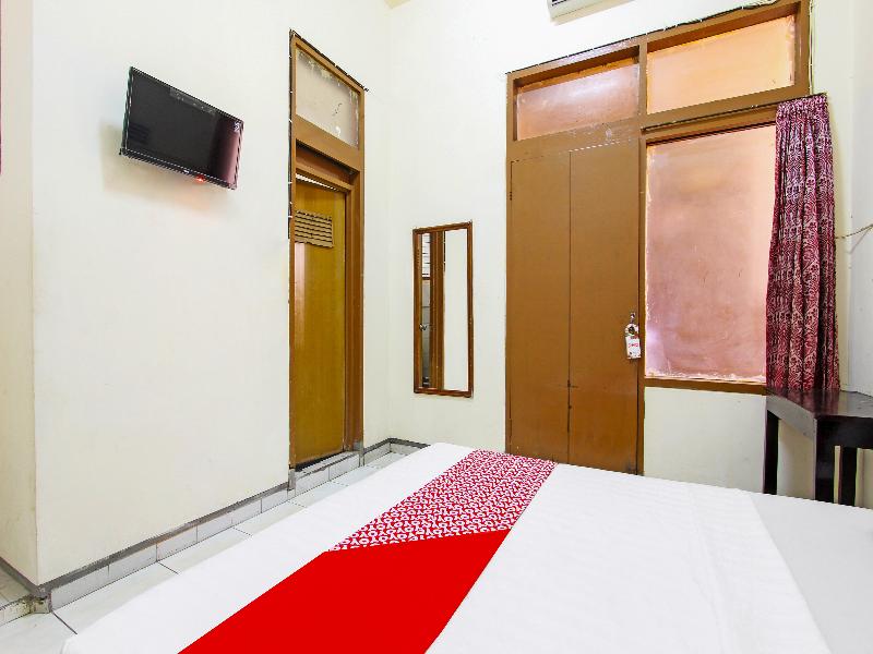 Oyo 91354 Hotel Mutiara - Oda
