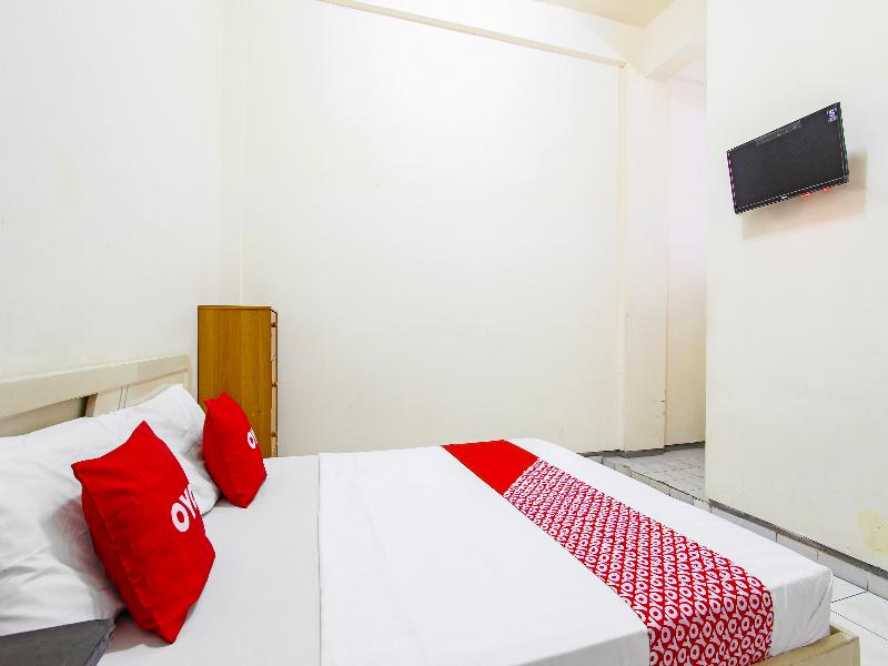 Oyo 91354 Hotel Mutiara - Oda