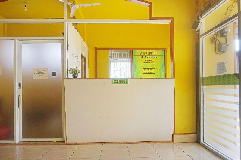 Oyo 91433 Hotel Sari Jeneponto - Lobi