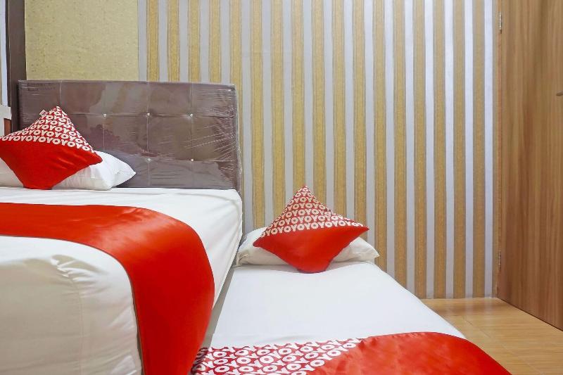 Oyo 91433 Hotel Sari Jeneponto - Oda
