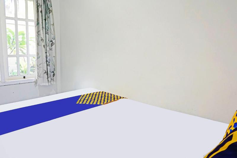 Spot On 91551 Gwen Syariah Homestay - Oda
