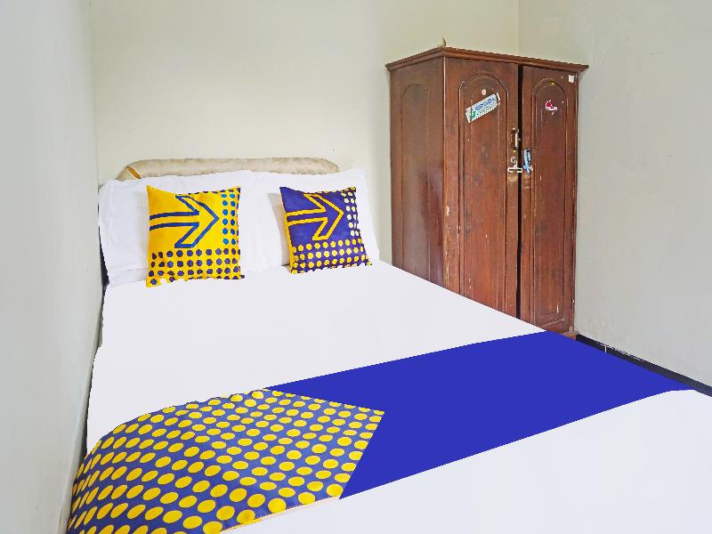 Spot On 91551 Gwen Syariah Homestay - Oda