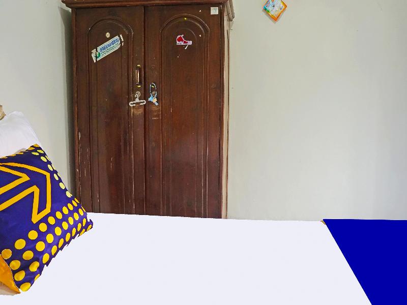 Spot On 91551 Gwen Syariah Homestay - Oda