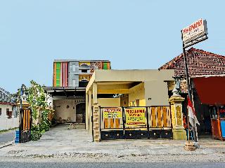 Oyo 91599 Penginapan Mutiara Madiun otel fotoğrafı