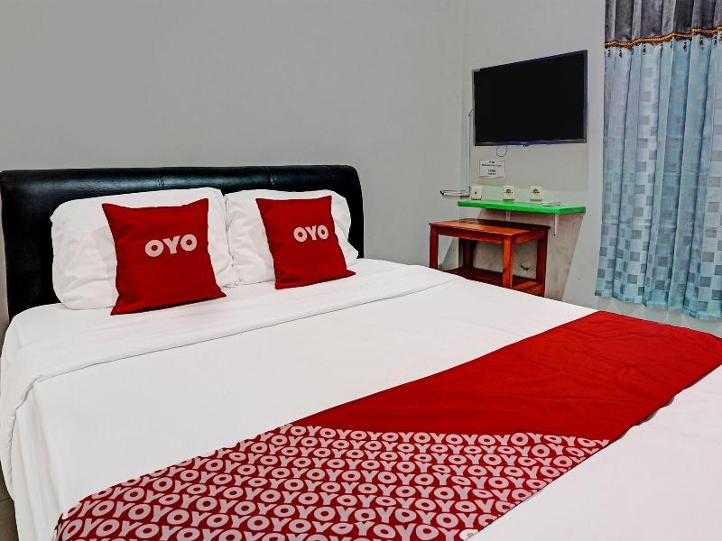 Oyo 91599 Penginapan Mutiara Madiun - Oda