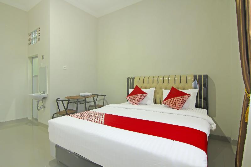 Oyo 91675 Utama Residence - Oda
