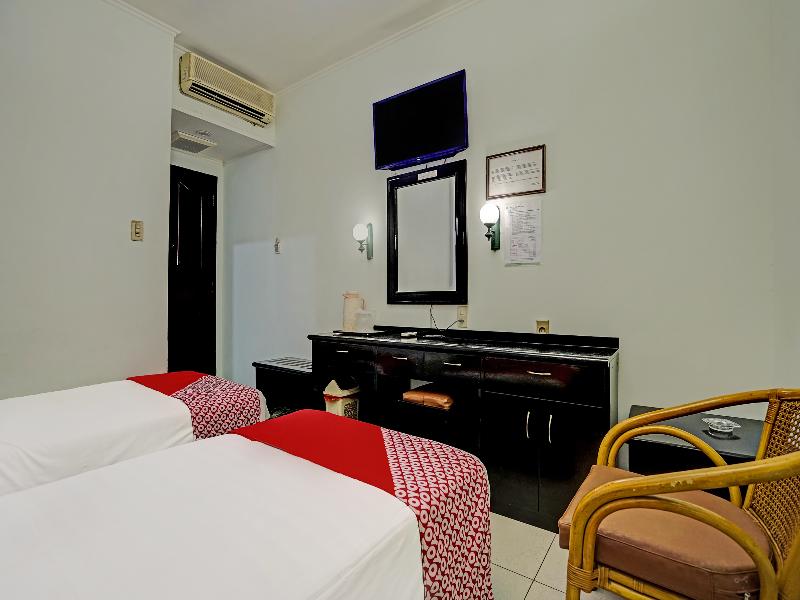 Oyo 91805 Hotel Wisma Bari - Oda