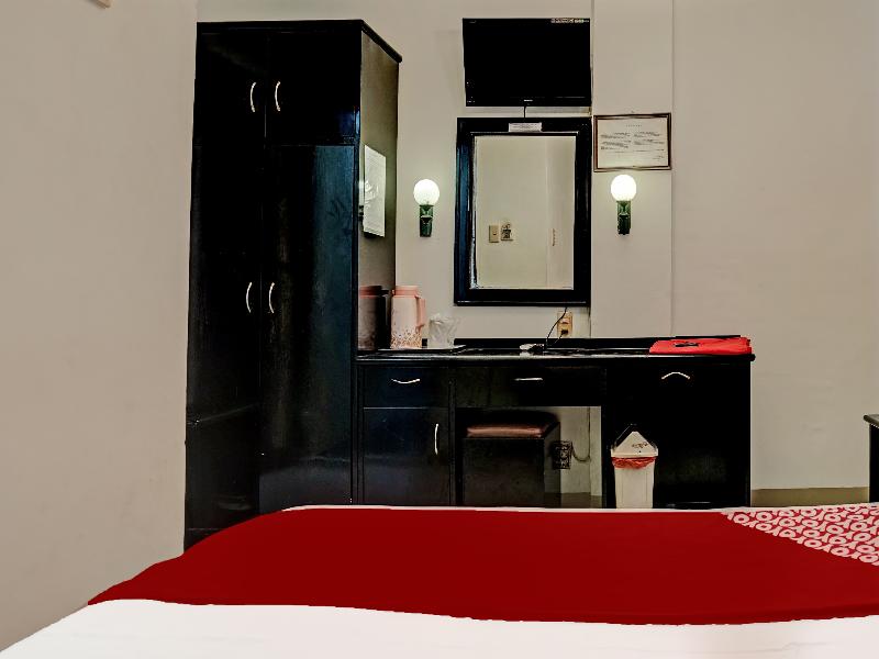 Oyo 91805 Hotel Wisma Bari - Oda