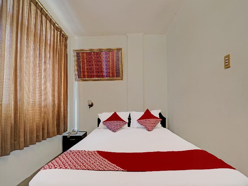 Oyo 91805 Hotel Wisma Bari - Oda