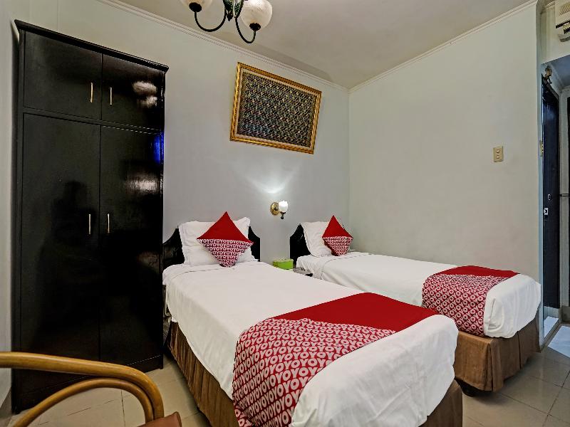 Oyo 91805 Hotel Wisma Bari - Oda