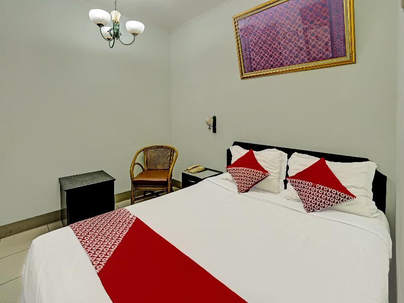 Oyo 91805 Hotel Wisma Bari - Oda