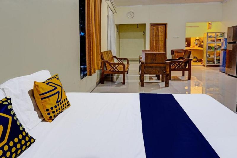 Spot On 91756 Alif House Syariah - Oda