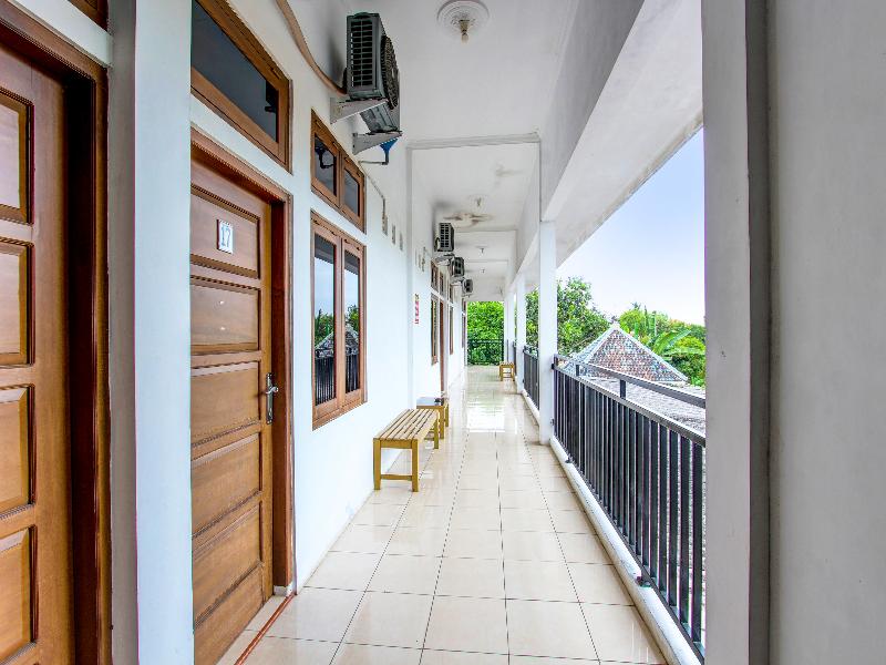 Oyo 91748 Wisma Pkpri Purworejo - Lobi