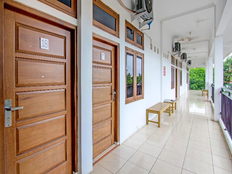 Oyo 91748 Wisma Pkpri Purworejo - Lobi