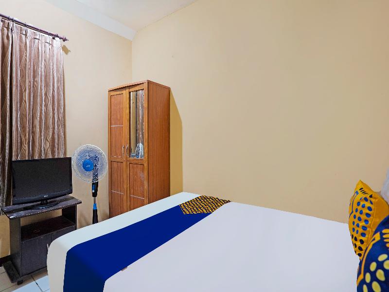 Spot On 91695 Hotel Benteng Portugis - Oda