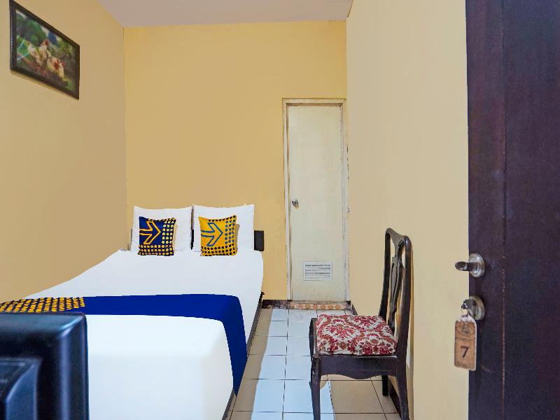 Spot On 91695 Hotel Benteng Portugis - Oda