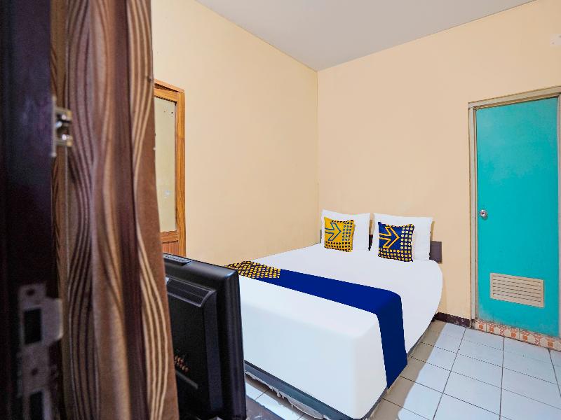 Spot On 91695 Hotel Benteng Portugis - Oda