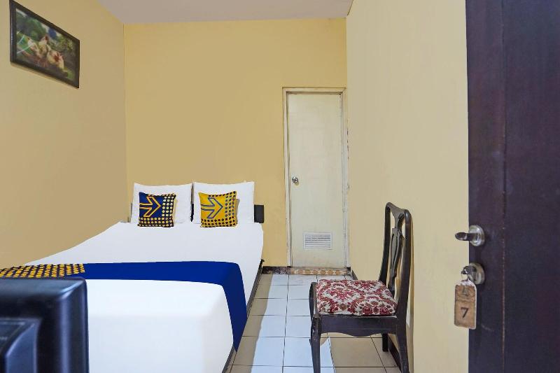 Spot On 91695 Hotel Benteng Portugis - Oda