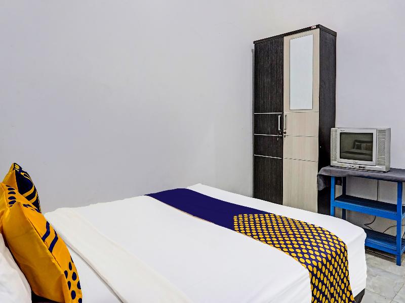 Spot On 91718 Kost Damai Syariah - Oda